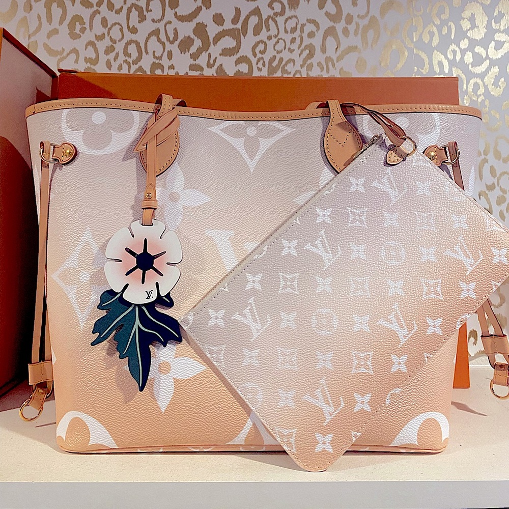 Never Full MM by the Pool Collection Mist
